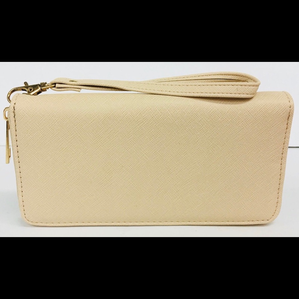 Nude wristlet wallet